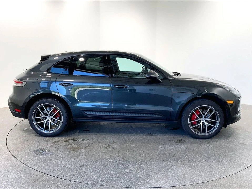 2023 Porsche Macan - Image 8 of 20