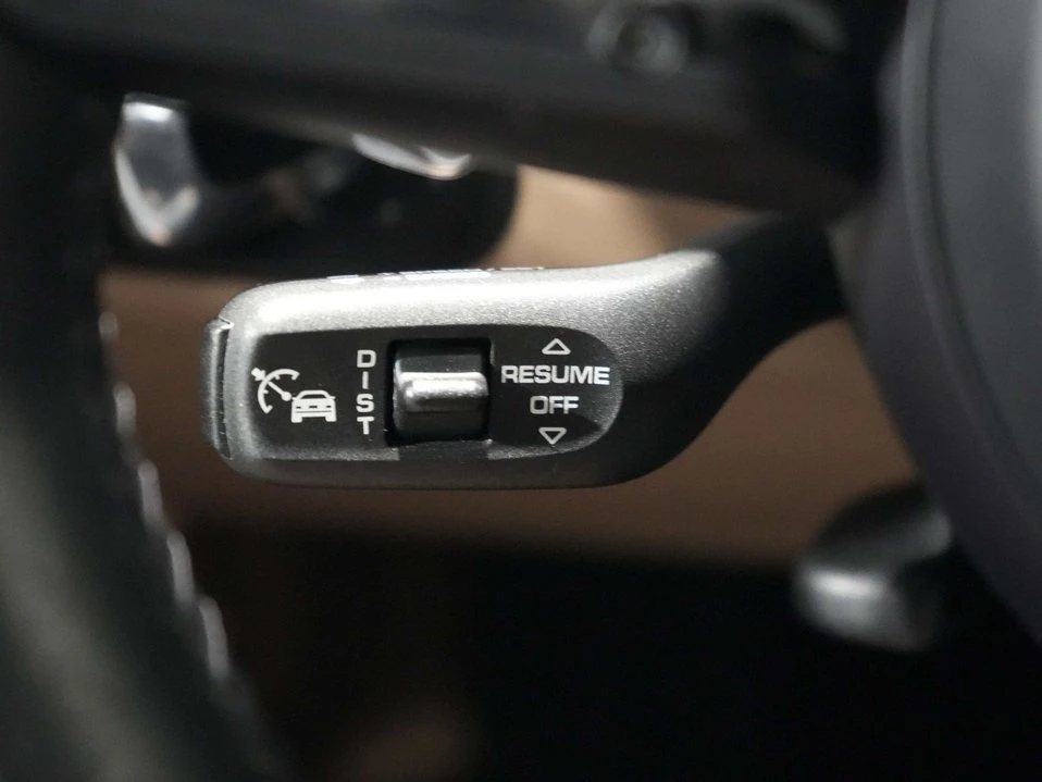 2023 Porsche Macan T - Image 20 of 20