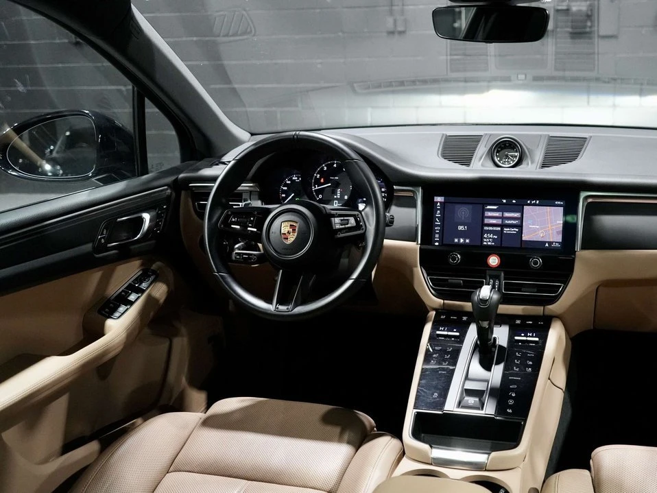 2023 Porsche Macan T - Image 9 of 20