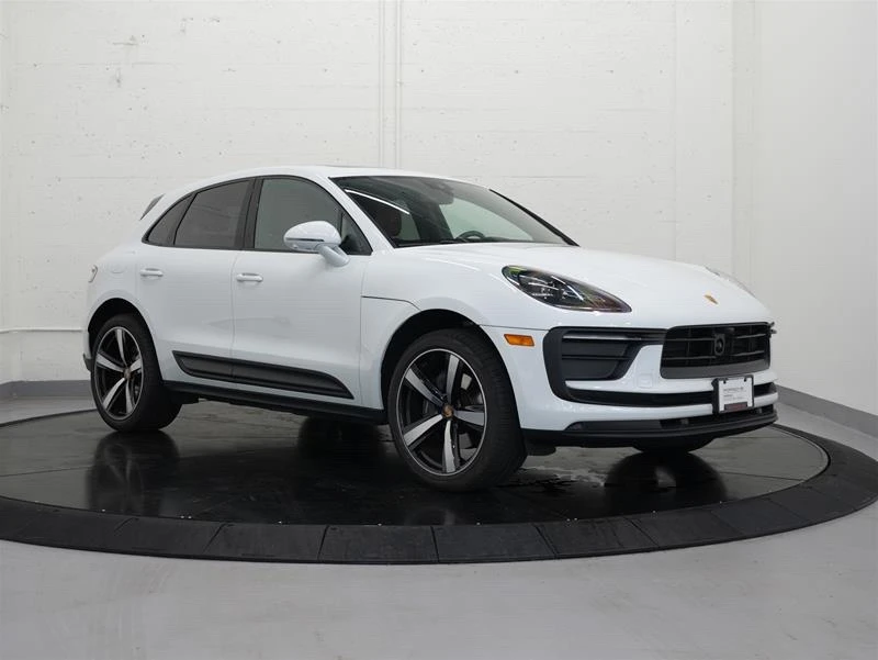 2023 Porsche Macan - Image 8 of 18