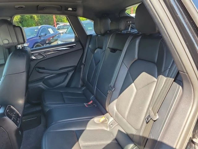 2023 Porsche Macan - Image 11 of 19