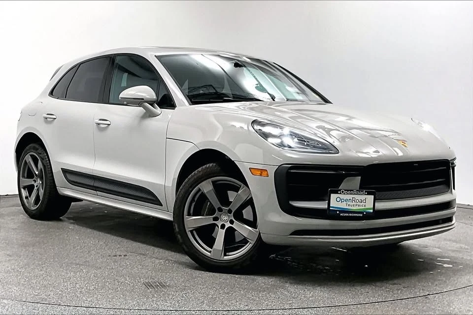 2023 Porsche Macan - Image 2 of 19