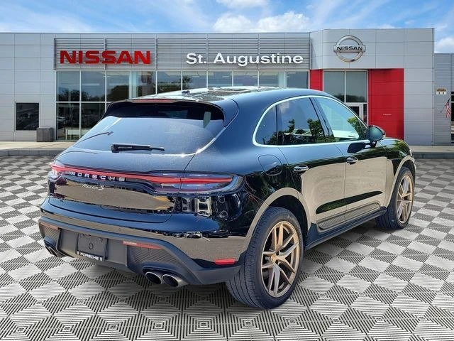 2023 Porsche Macan - Image 3 of 19