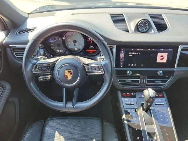 2023 Porsche Macan - Image 15 of 19