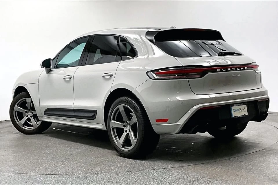 2023 Porsche Macan - Image 3 of 19