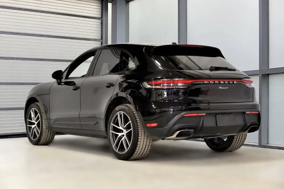 2023 Porsche Macan - Image 8 of 20