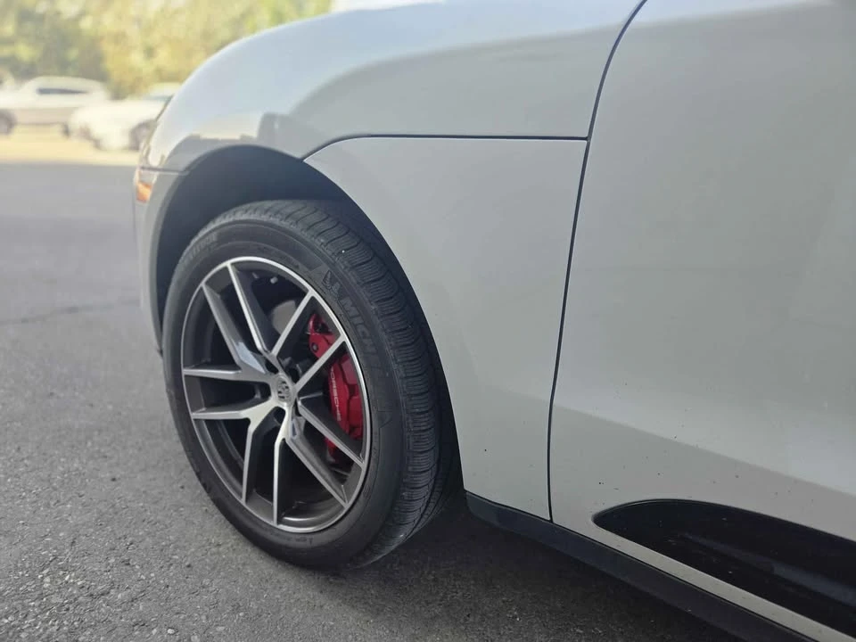 2023 Porsche Macan - Image 9 of 19