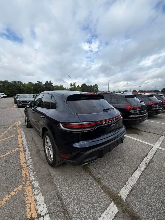 2023 Porsche Macan T - Image 4 of 5