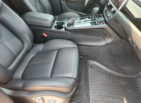 2023 Porsche Macan - Image 12 of 12