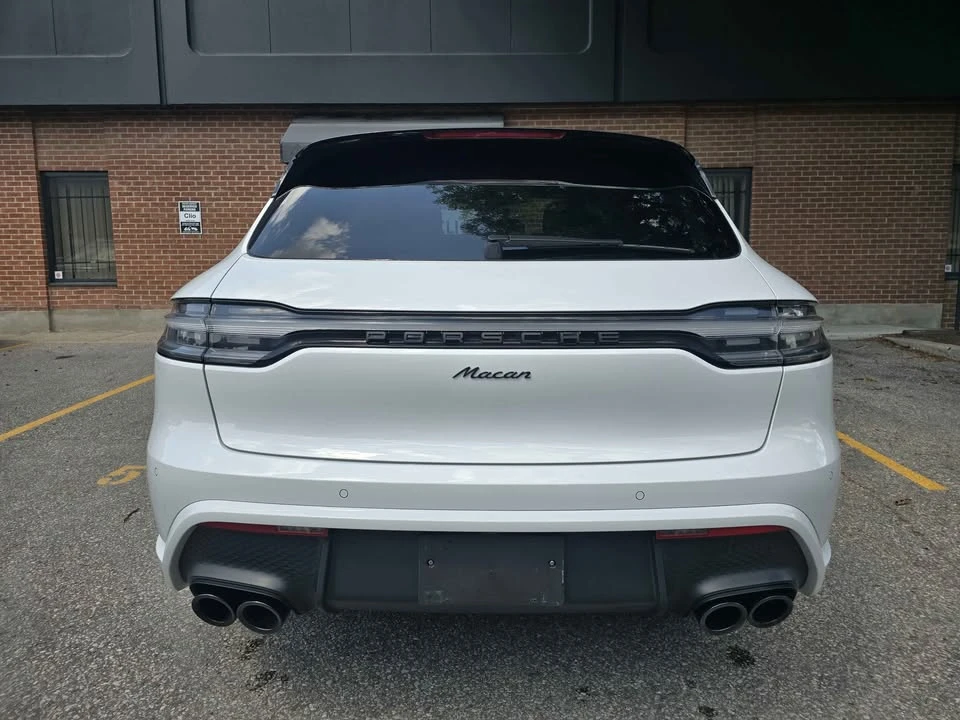 2023 Porsche Macan - Image 7 of 20