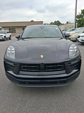 2023 Porsche Macan Base
