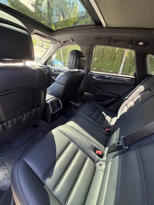 2023 Porsche Macan - Image 11 of 11