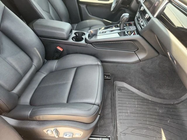 2023 Porsche Macan T - Image 14 of 20