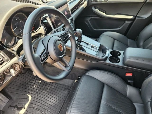 2023 Porsche Macan T - Image 13 of 20