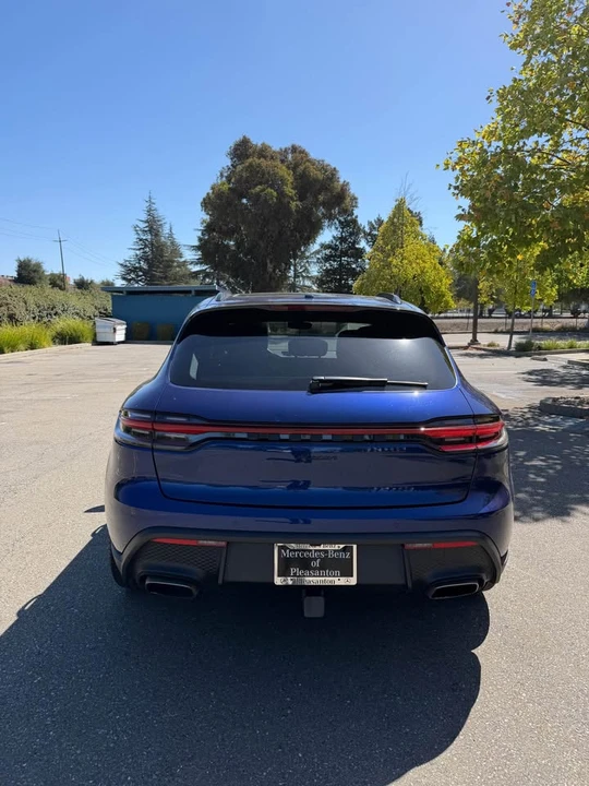 2023 Porsche Macan - Image 7 of 11