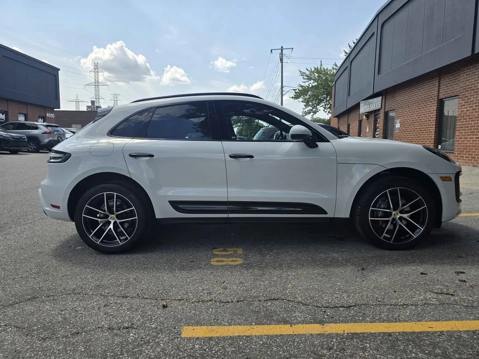 2023 Porsche Macan - Image 5 of 20