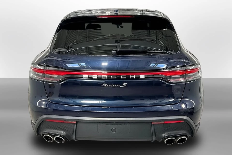 2023 Porsche Macan T - Image 5 of 10