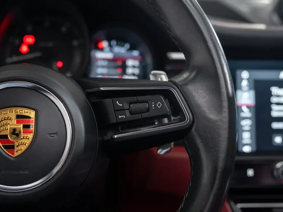 2023 Porsche Macan - Image 20 of 20
