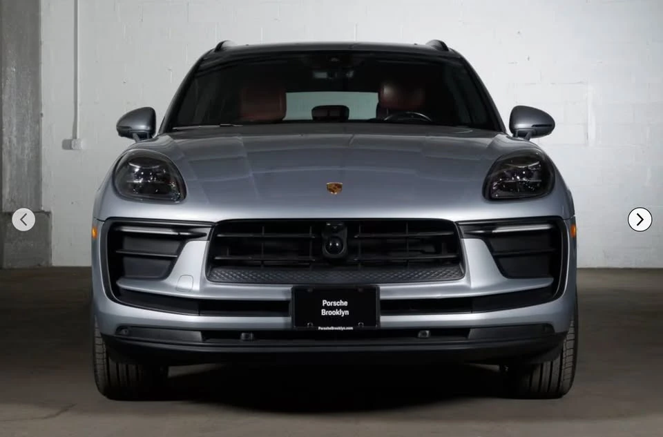 2023 Porsche Macan - Image 4 of 9