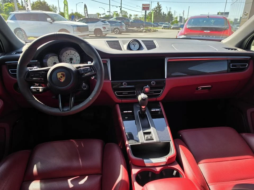 2023 Porsche Macan - Image 9 of 16