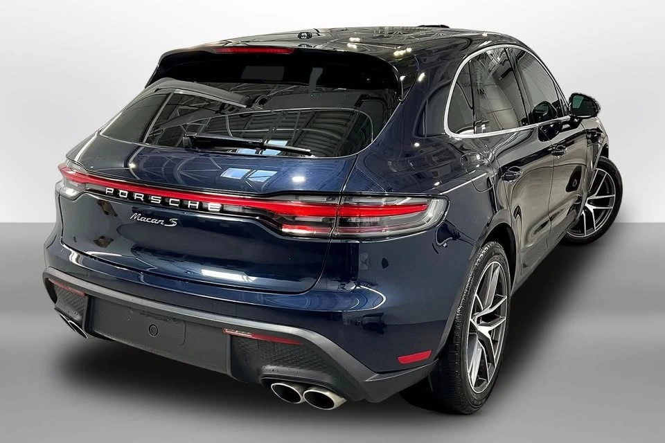 2023 Porsche Macan T - Image 6 of 10