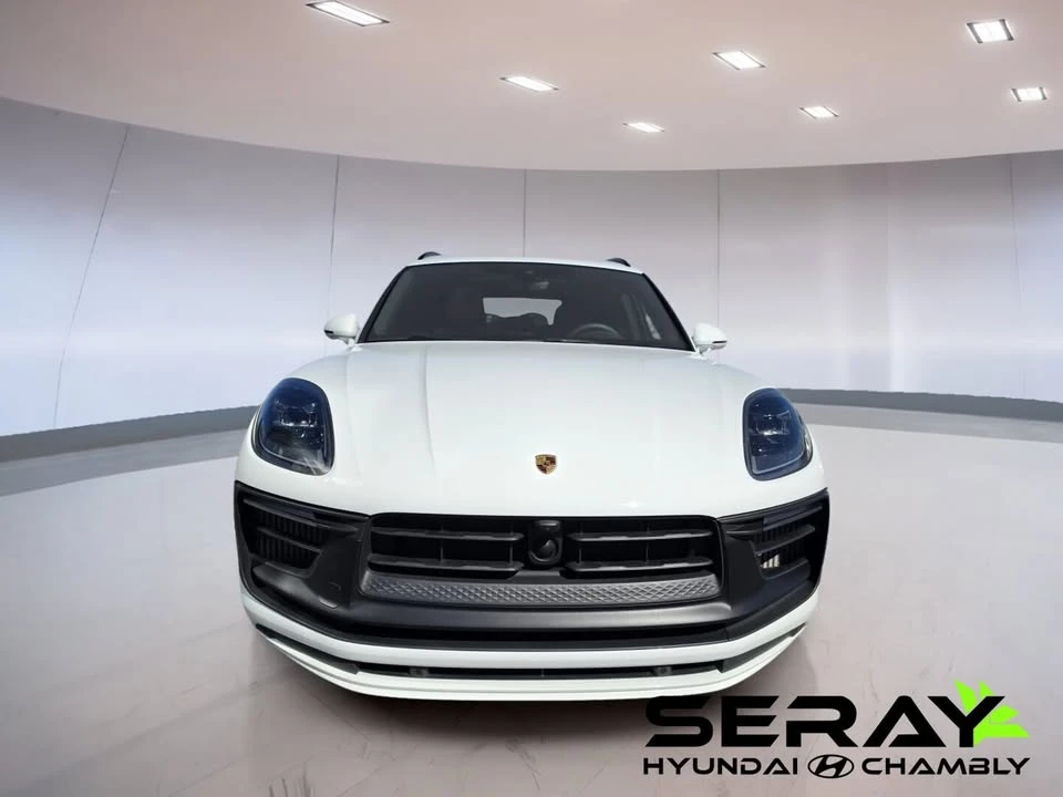 2023 Porsche Macan - Image 6 of 16