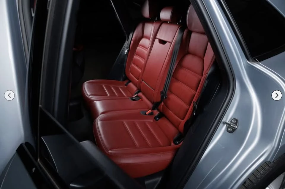 2023 Porsche Macan - Image 9 of 9