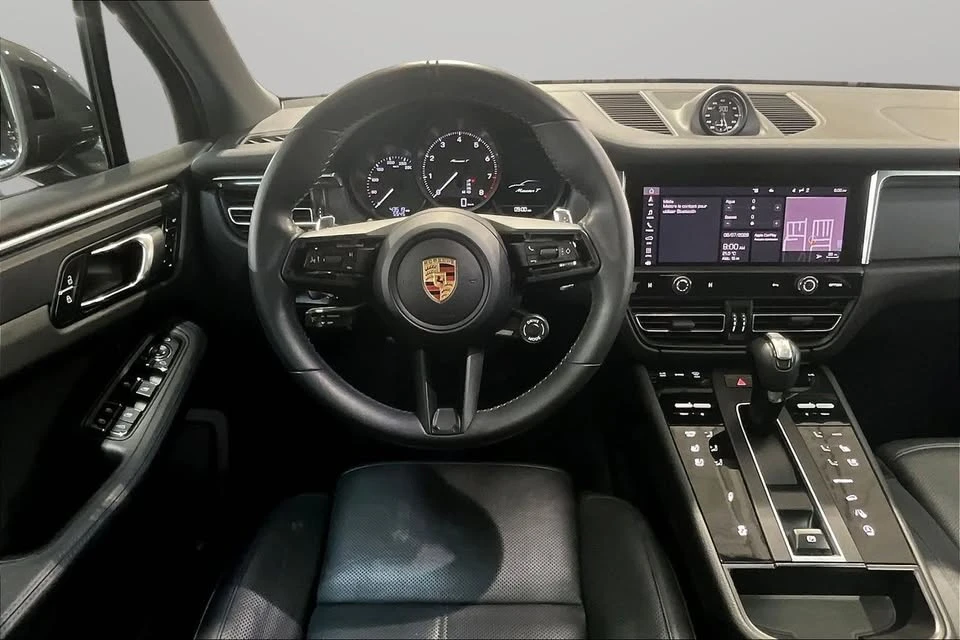 2023 Porsche Macan T - Image 8 of 10