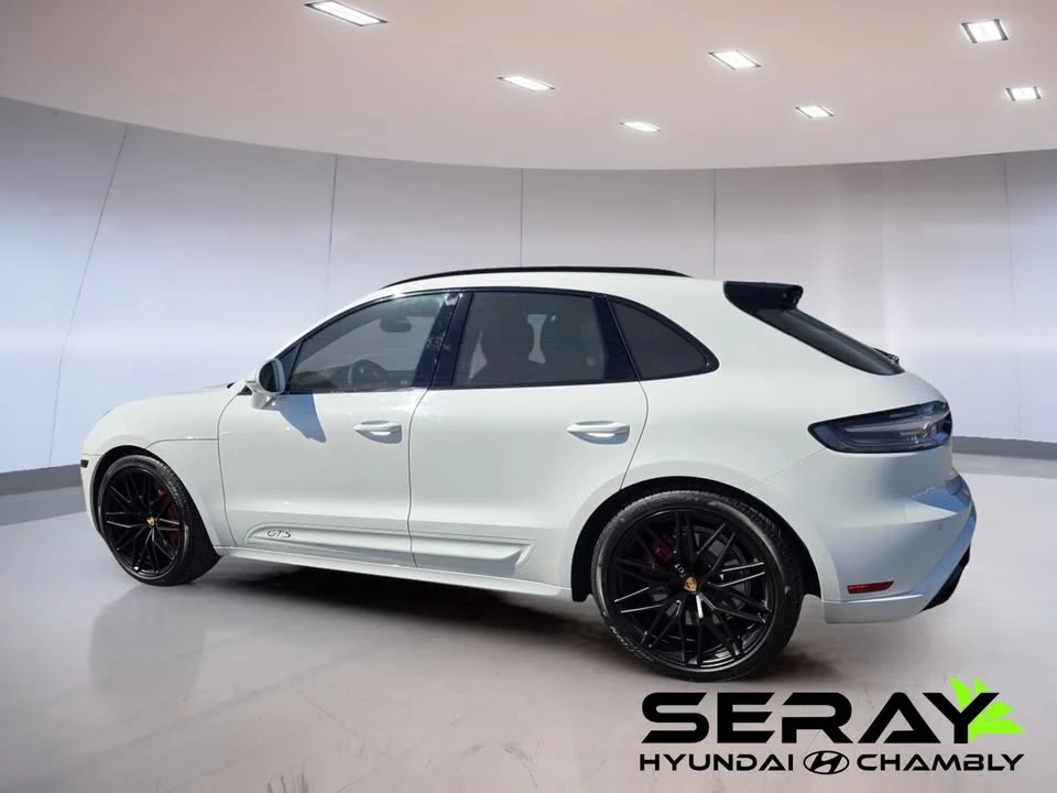 2023 Porsche Macan - Image 2 of 16