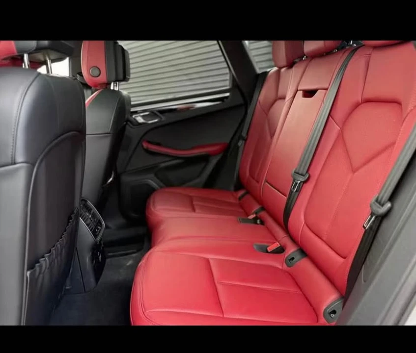2023 Porsche Macan T - Image 6 of 11