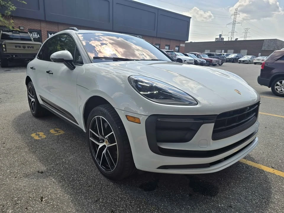 2023 Porsche Macan - Image 3 of 20