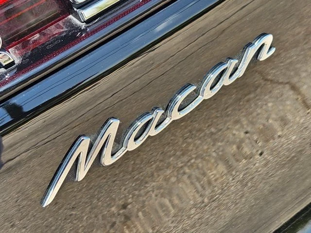 2023 Porsche Macan T - Image 12 of 20