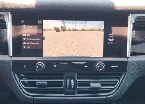 2023 Porsche Macan - Image 8 of 12