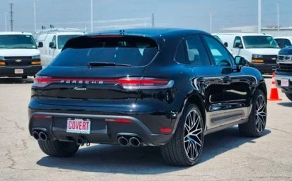 2023 Porsche Macan - Image 4 of 12