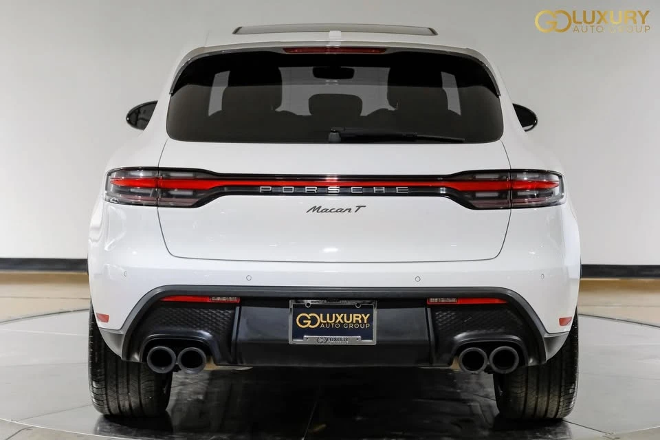 2023 Porsche Macan - Image 8 of 17