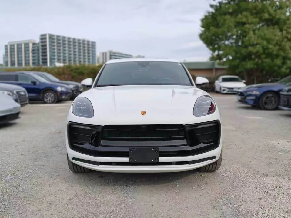 2023 Porsche Macan - Image 2 of 20