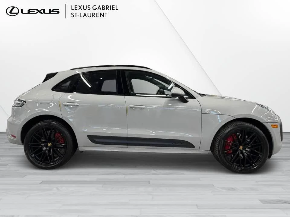 2023 Porsche Macan - Image 5 of 18