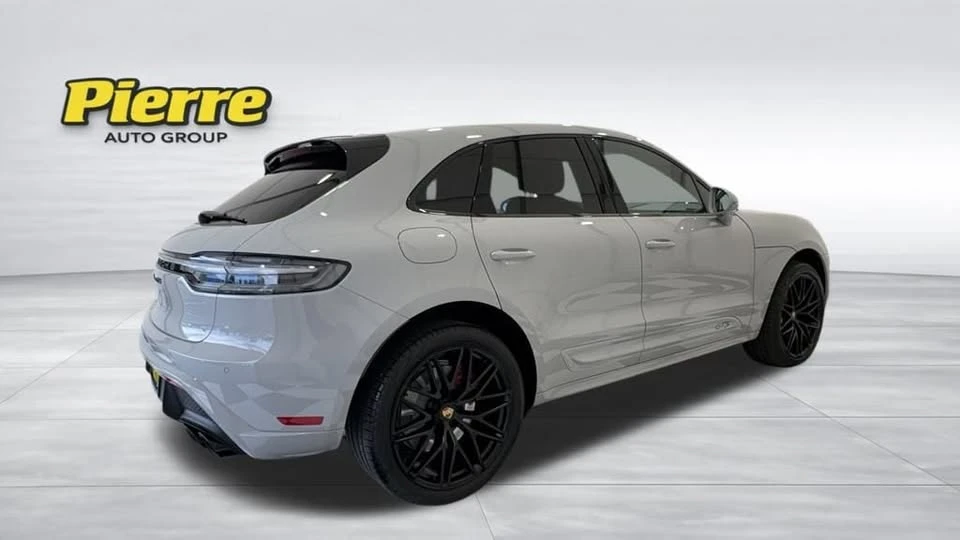 2023 Porsche Macan GTS - Image 9 of 20