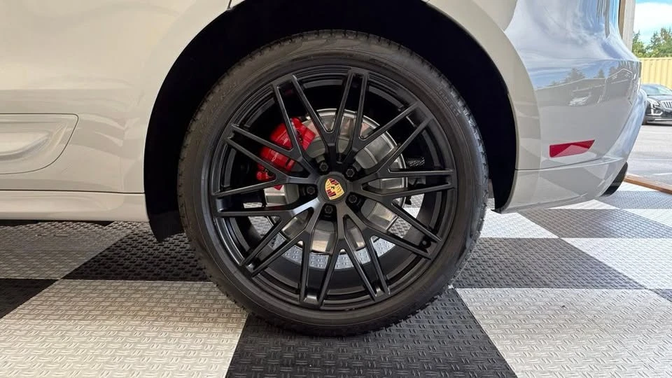 2023 Porsche Macan GTS - Image 15 of 20