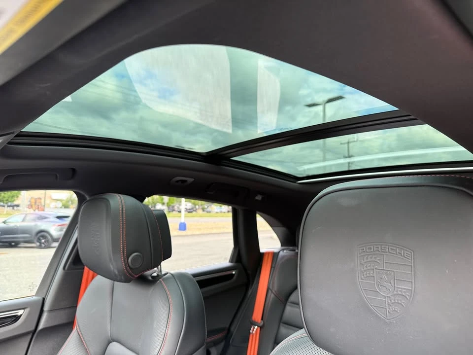 2023 Porsche Macan T - Image 13 of 20