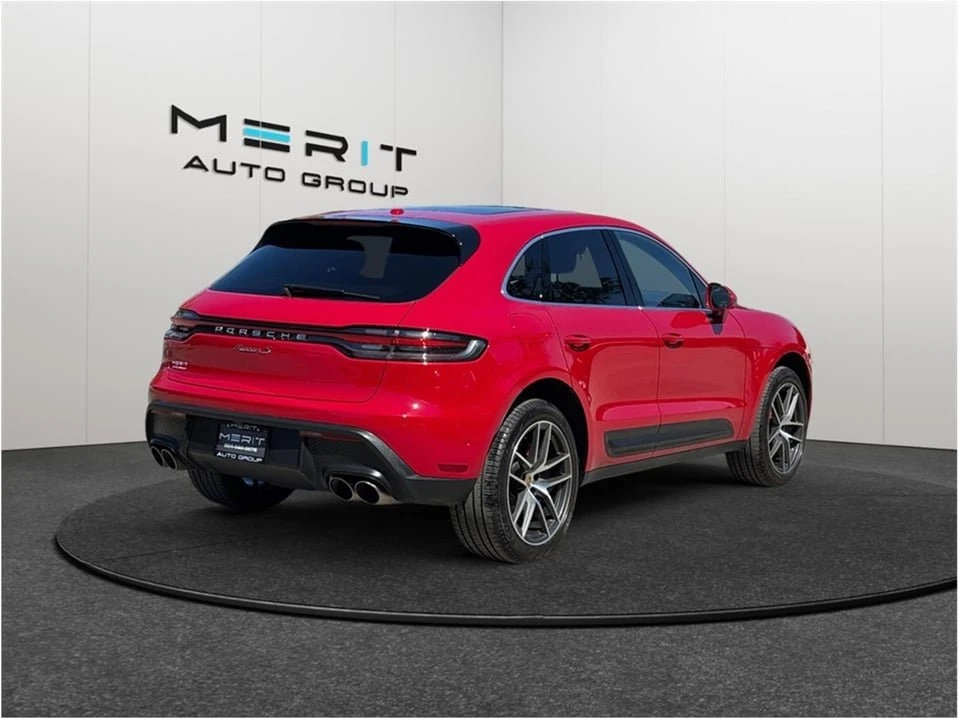 2023 Porsche Macan - Image 9 of 20