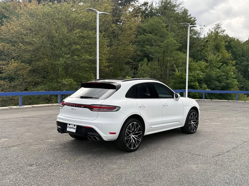 2023 Porsche Macan T - Image 6 of 20