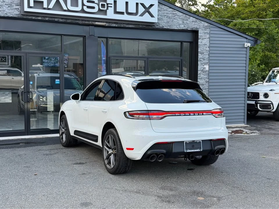2023 Porsche Macan - Image 13 of 20