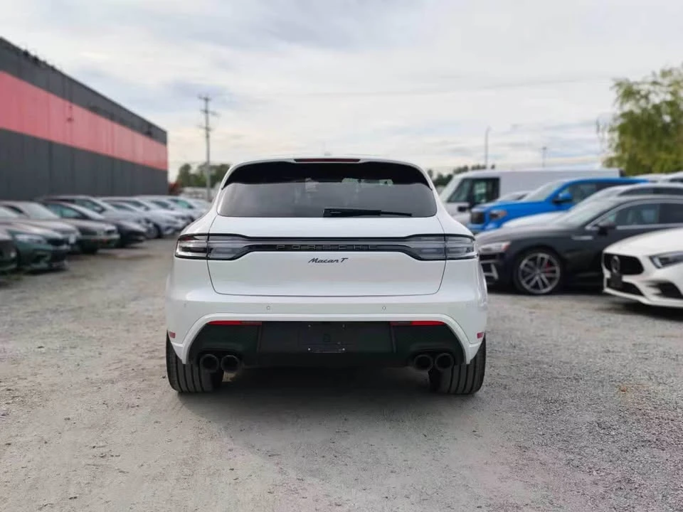2023 Porsche Macan - Image 8 of 20