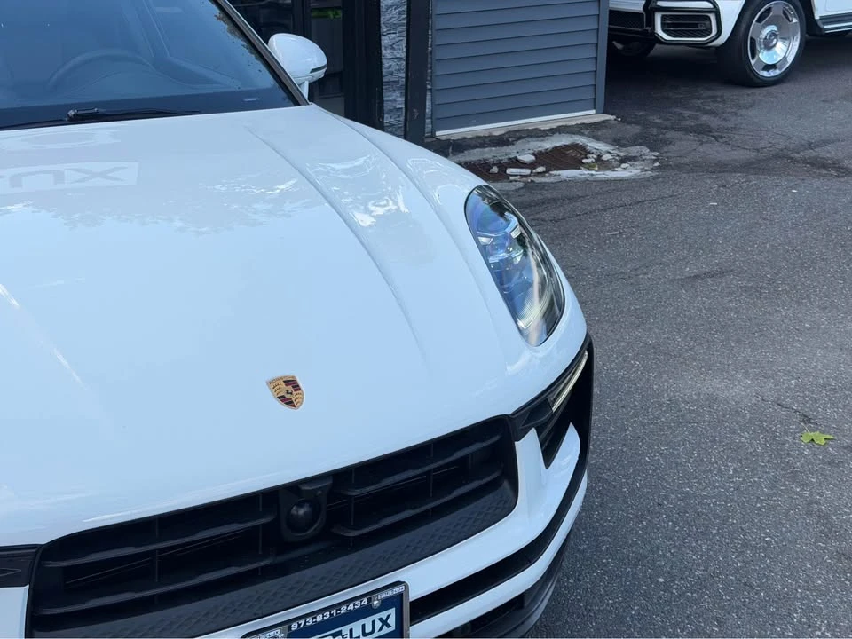2023 Porsche Macan - Image 7 of 20