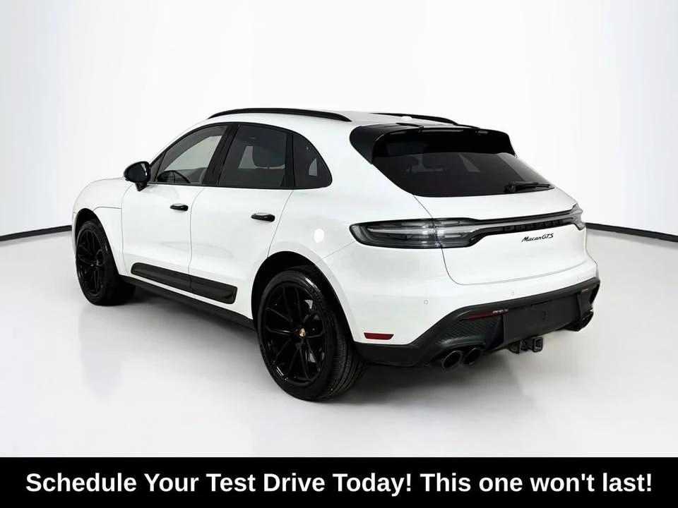 2023 Porsche Macan - Image 4 of 12