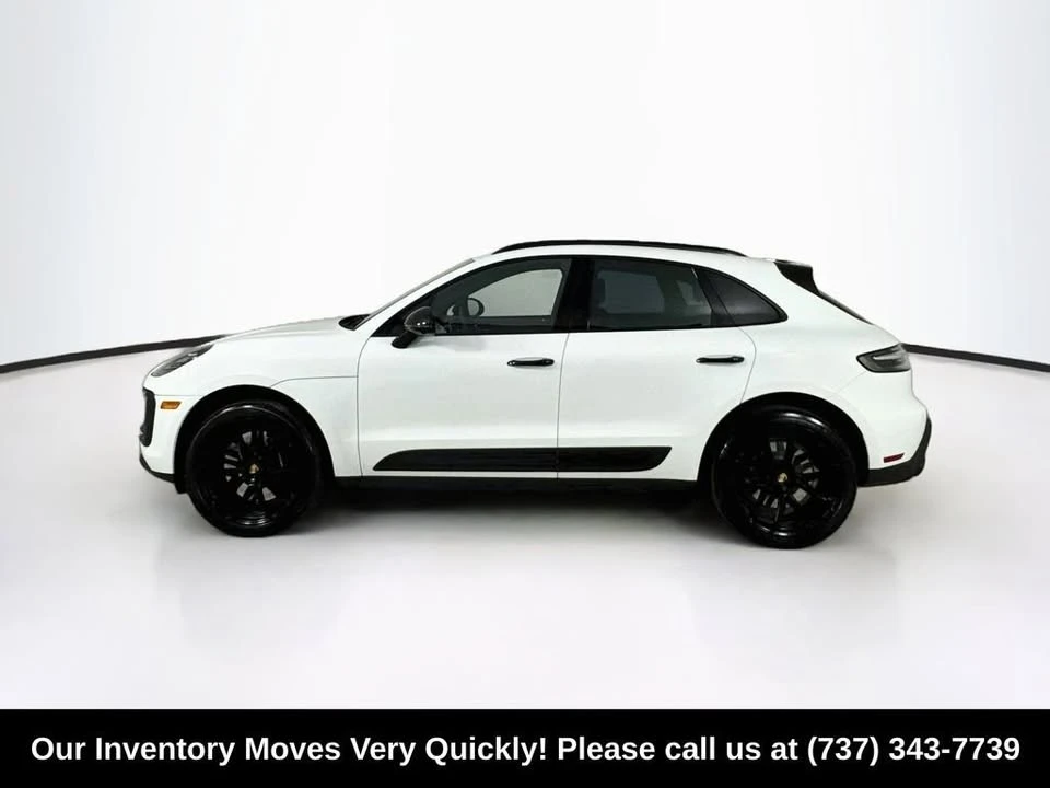 2023 Porsche Macan - Image 10 of 12
