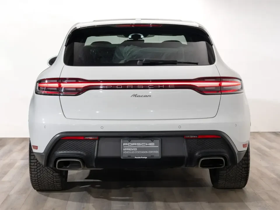 2023 Porsche Macan - Image 11 of 20