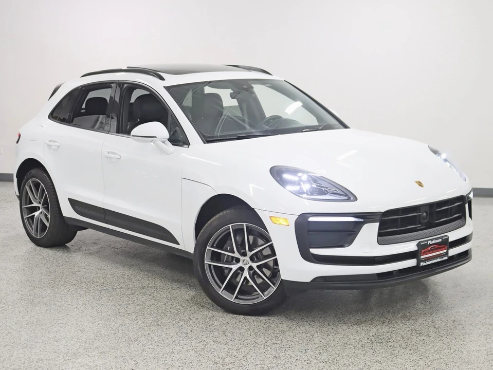 2023 Porsche Macan - Image 7 of 21
