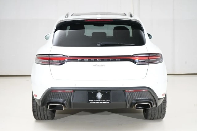 2023 Porsche Macan - Image 14 of 21